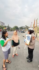 DPD PWMOI Pelalawan Kolaborasi dan Bersinergi dengan Polres Pelalawan Bagikan 100 Bendera Merah Putih Sambut HUT RI ke-81 jelang Deklarasi DPD PWMOI Pelalawan.