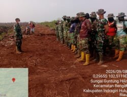 Kodam XIX/Tuanku Tambusai Bersama Tim Gabungan Lanjutkan Penanganan Karhutla di Sungai Guntung Hilir