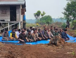 Dari Posko Karhutla Pulau Jumat, Pangdam XIX/TT Bersama Rombongan Memohon Turunnya Hujan