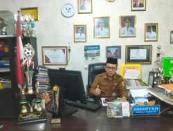 Kepercayaan Yang MenginspirasiI: KEPSEK SMPN 13 Pekanbaru Dalam Presentasi GMTGT Tiga Negara
