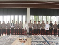 Polri & Masyarakat Bersama di Masjid: Kajian Subuh Ustadz Abdul Somad Dipenuhi Kehangatan