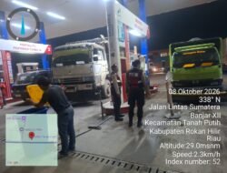Polres Rokan Hilir Patroli Rutin Pantau Stok BBM di SPBU, Pastikan Pasokan Lancar & Cukup. 